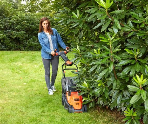 Газонокосарка електрична Black&Decker BEMW471ES | Зображення 3