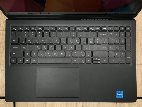 Ультрабук Б-класс Dell Inspiron 15 3511 / 15.6" (1920x1080) IPS Touch / Intel Core i5-1135G7 (4 (8) ядра по 4.2 GHz) / 16 GB DDR4 / 256 GB SSD M.2 / Intel Iris Xe Graphics / WebCam / HDMI / Windows 10 б/у | Зображення 3