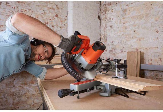 Пила торцювальна мережева BLACK+DECKER BES700 | Зображення 3