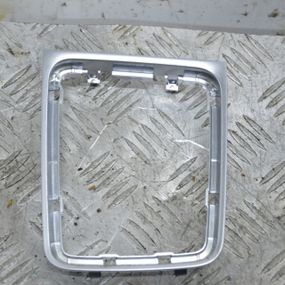 Накладка ручки коробки передач Volkswagen Golf VII 2012-2020 Накладка ручки КПП Фольксваген Гольф 7 5G1711113