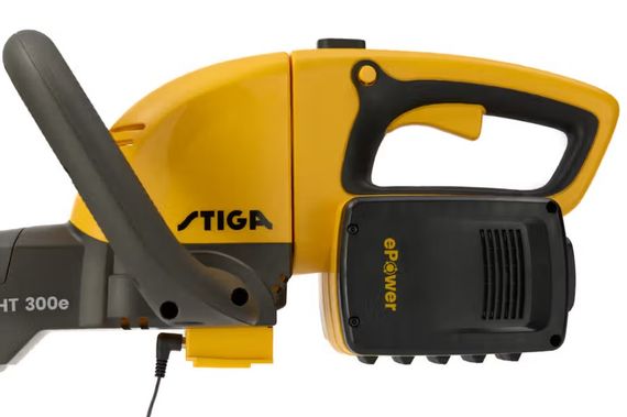 Кущоріз акумуляторний Stiga з АКБ та ЗП HT300eKit | Зображення 1