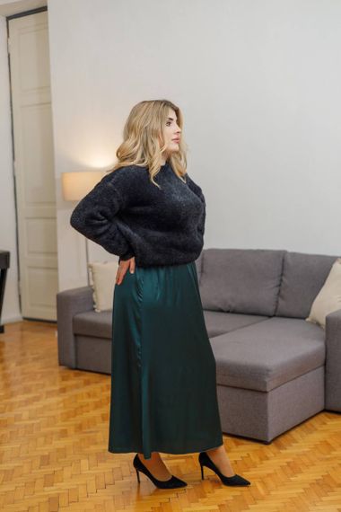 Женская шелковая юбка миди больших размеров BR250 цвет зеленый, размер 48/50 | Зображення 1