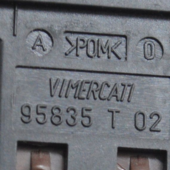 Кнопка перемикання AirBag Peugeot 206 кнопка вимкнення подушки безпеки Пежо 95835T | Зображення 1