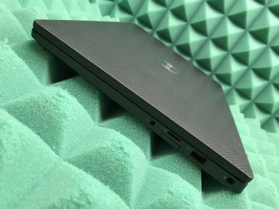 Ультрабук Б-клас Dell Latitude 7400 / 14" IPS / Core i5-8365U (4(8) ядра по 1.6-4.1GHz) / 8GB DDR4 / 256GB SSD M.2 / UHD Graphics 620 / WebCam / USB 3.1 / HDMI / Win 10 б/в | Зображення 7