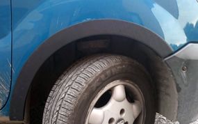 Накладки на арки (4 шт, чорні) Метал для Renault Kangoo 1998-2008 рр