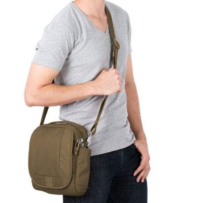Сумка Pacsafe Metrosafe LS200 Crossbody Хаки (30420221) | Зображення 1