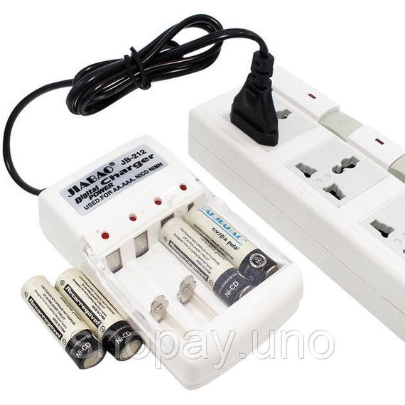 Зарядное устройство для аккумуляторов АА и ААА, Jiabao JB-212 + 4 аккумулятора ААА QY-24