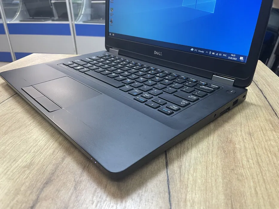 Ноутбук  Dell Latitude E5470 14  HD core i5 6440HQ/8gb/256SSD/Radeon R7 M360 | Зображення 3