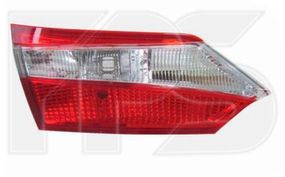 Фонарь задний внутренний Toyota Corolla EUR седан '13-16 левый (FPS) Китай 8159102570