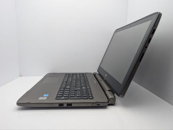 Ноутбук Medion S6214T / 15.6" (1366x768) TN Touch / Intel Pentium N3520 (4 ядра по 2.1 - 2.4 GHz) / 4 GB DDR3 / 60 GB SSD + 500 GB HDD / Intel HD Graphics / WebCam б/у | Зображення 5