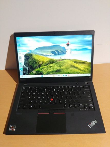Ультрабук Б-класс Lenovo ThinkPad T14 Gen1 / 14" (1920x1080) IPS Touch / AMD Ryzen 5 Pro 4650U (6 (12) ядра по 2.1 - 4.0 GHz) / 16 GB DDR4 / 120 GB SSD / AMD Radeon RX Vega 6 / WebCam б/у | Зображення 1