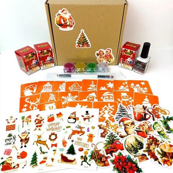 Подарунковий набір "Різдвяне диво: Чарівний Подарунок" gift-box-christmass-3kids