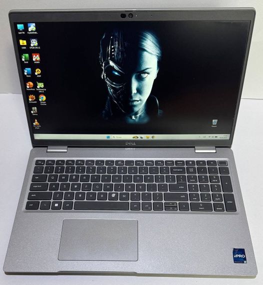 Мобільна робоча станція Б-клас Dell Precision 3570 / 15.6" (1920x1080) IPS / Intel Core i7-1255U (10 (12) ядра по 3.5 - 4.7 GHz) / 8 GB DDR5 / 256 GB SSD / nVidia T550, 4 GB GDDR6, 64-bit / WebCam б/в | Зображення 1