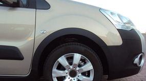 Накладки на арки (4 шт, чорні) 1 бічні двері, Пластик для Peugeot Partner Tepee 2008-2018рр