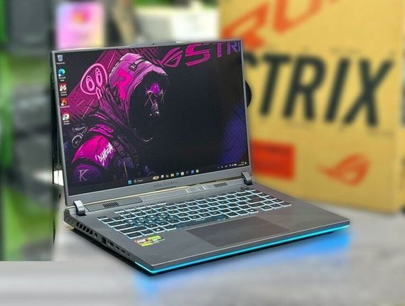 Игровой ноутбук Asus Rog Strix G16 G614F / 16" (1920x1200) IPS / AMD Ryzen 9 9955HX (16 (32) ядер по 2.5 - 5.4 GHz) / 16 GB DDR5 / 1000 GB SSD M.2 / nVidia GeForce RTX 5060, 8 GB GDDR7, 128-bit / WebCam / Win 11 Home | Зображення 2