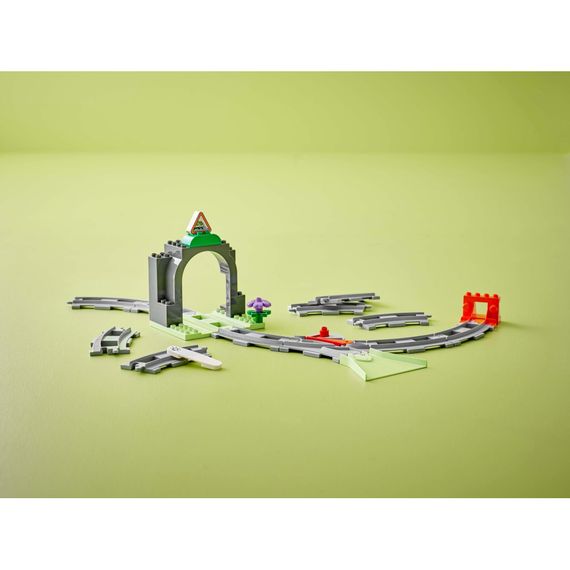 Конструктор LEGO DUPLO Town Додатковий набір. Залізничний тунель і колії (10425) | Зображення 9