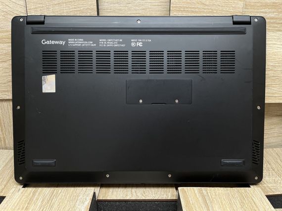 Ультрабук Gateway GWTC71427-BK / 14.1" (1920x1080) IPS Touch / Intel Core i7-1255U (10 (12) ядер по 2.8 - 4.7 GHz) / 8 GB DDR4 / 512 GB SSD M.2 / Intel UHD Graphics / WebCam б/у | Зображення 8