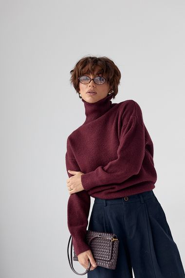 В'язаний однотонний гольф вільного фасону - бордо цвет, ONE SIZE (є розміри) | Зображення 4