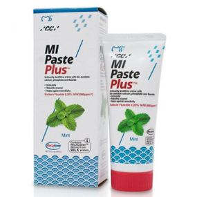 Гель-крем для зубів GC MI PASTE PLUS, м'ята, 35 мл