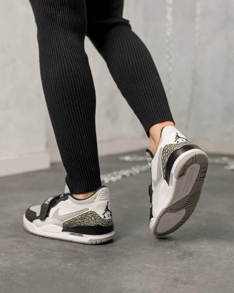 Кроссовки  Air Jordan Legacy 312 Low White Black Grey , Вьетнам B1401 37 23.5 см | Зображення 2