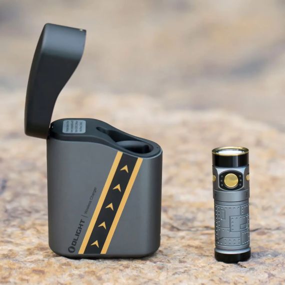 Ліхтар Olight Baton 4 Premium Edition Fighter Pilot | Зображення 9