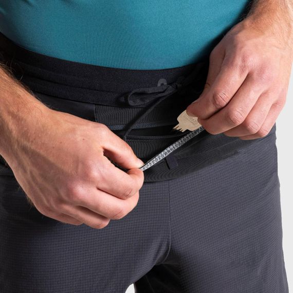 Шорти чоловічі 900 M Ultra для бігу темно-сірі - S | Зображення 2