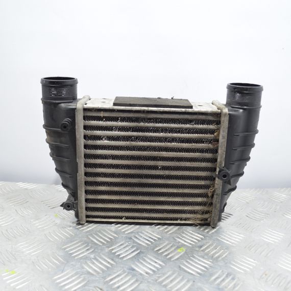 Інтеркулер 2.0 TFSI Audi A4 B7 2004-2008 Радіатор інтеркулера Ауді а4 б7 8E0145806M | Зображення 1