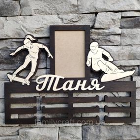 Медальница с фоторамкой  Деревянный держатель для медалей Органайзер для наград сноуборд