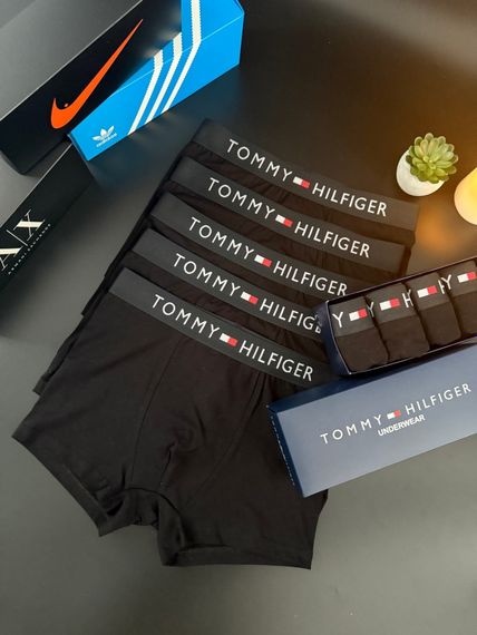Чоловічий набір трусів 5 шт Tommy Hilfiger колір чорний | Зображення 1