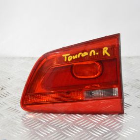 Ліхтар задній правий Volkswagen Touran II 2010-2015 внутрішній Фара багажника Фольксваген 1T0945094