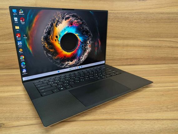 Ігровий ноутбук Б-клас Dell XPS 15 9510 / 15.6" (1920x1080) IPS / Intel Core i7-11800H (8 (16) ядер по 2.3 - 4.6 GHz) / 16 GB DDR4 / 512 GB SSD / nVidia GeForce RTX 3050, 4 GB GDDR6, 128-bit / WebCam / Windows 11 б/в + Подарунок Миша / USB | Зображення 3