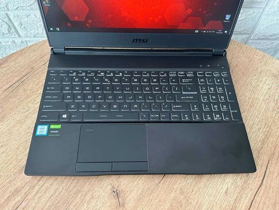 Ноутбук MSI WE65 9TJ 15,6" FHD IPS i7 9750H 32Gb SSD 512Gb Quadro T2000 Б/В | Зображення 1