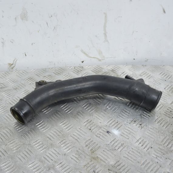 Патрубок інтеркулера Mitsubishi Grandis 2.0D 2003-2011 Трубка шланг інтеркулера Мітсубісі Грандіс 1505A097