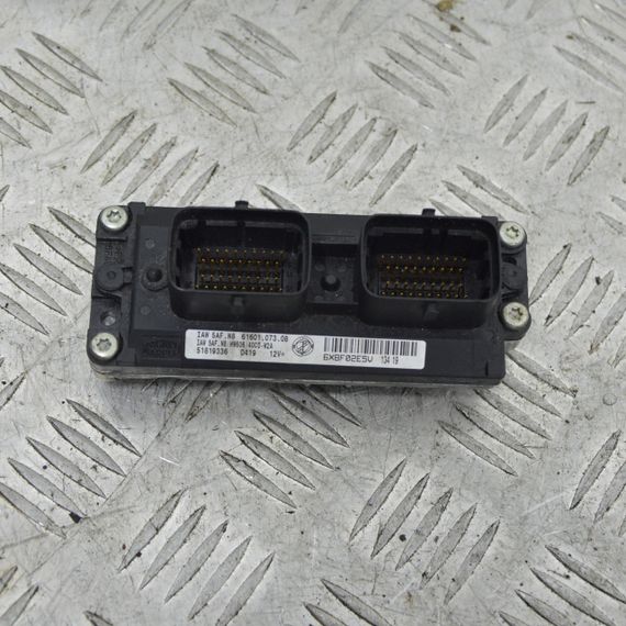 Блок керування двигуном 1.2i Fiat Punto Panda Doblo Комп'ютер ЕБУ Фіат Пунто 6160107308 51819336