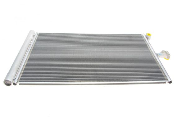 Радіатор кондиціонера з осушувачем Mercedes Benz E-class W212 CLS C218 2.2-4.7 11-18 30015702