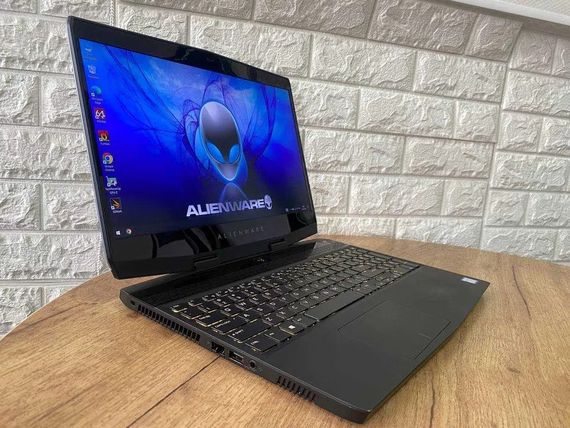 Ноутбук Alienware m15 15,6" FHD IPS 144Hz i7 8750H 16Gb SSD 512Gb RTX 2060 Б/В | Зображення 1