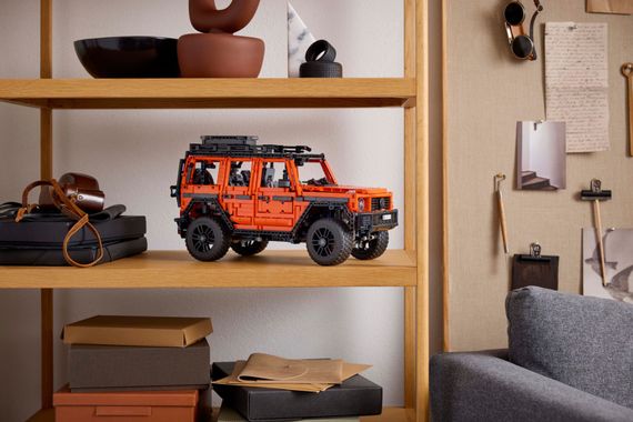 Конструктор LEGO Technic Mercedes-Benz G 500 PROFESSIONAL Line 42177 | Зображення 9