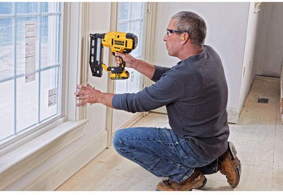 Пістолет цвяхозабивний акумуляторний безщітковий DeWALT DCN662N | Зображення 7