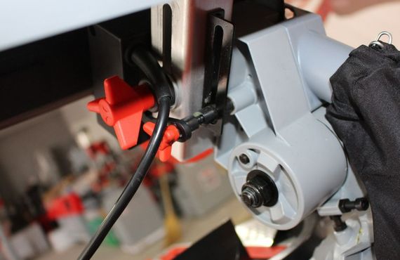 Пила торцуювально-циркулярна Holzmann TK 305 | Зображення 1