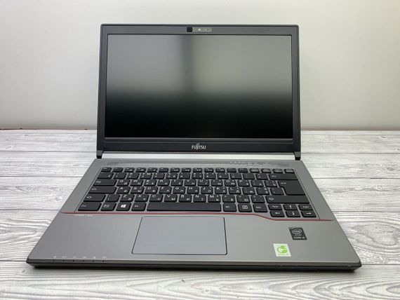 Ноутбук Fujitsu LifeBook E744 / 14" (1366x768) TN / Intel Core i5-4210M (2 (4) ядра по 2.6 - 3.2 GHz) / 8 GB DDR3 / 120 GB SSD / Intel HD Graphics 4600 / WebCam / DVD-ROM б/в | Зображення 1