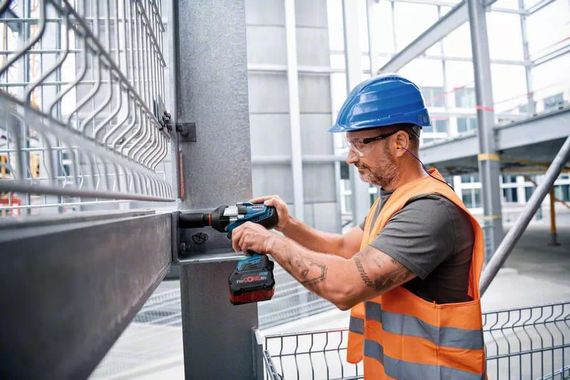 Гайковерт Bosch ударний GDS 18V-1050 H, 18В, до 1750об•хв, 1500/1700Нм, без АКБ та ЗП (0.601.9J8.500) | Зображення 3
