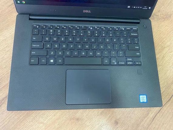Ноутбук Dell XPS 9560 15.6" FHD IPS i7 7700HQ 8Gb/SSD512Gb/ GTX1050-4Gb | Зображення 4