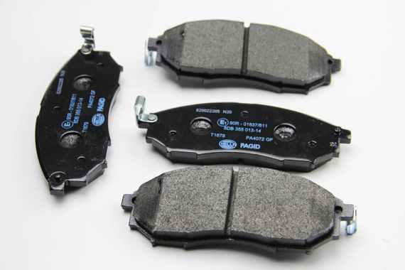 Колодки передні гальмівні Nissan Qashqai 07-13/Pathfinder 05-(sumitomo), HELLA PAGID (8DB355013141) | Зображення 1