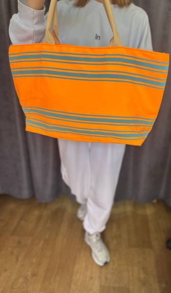 Женская большая пляжная сумка в полоску одно отделение на молнии AV556/1 размер 40/28, оранжевая | Зображення 1