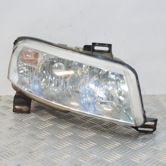 Фара права Fiat Stilo 2001-2007 Фара передня права Фіат Стіло 40785748