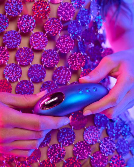 Вакуумний кліторальний стимулятор Love To Love DREAMER – IRIDESCENT NIGHT, пестощі язичком, пульт sexstyle | Зображення 5