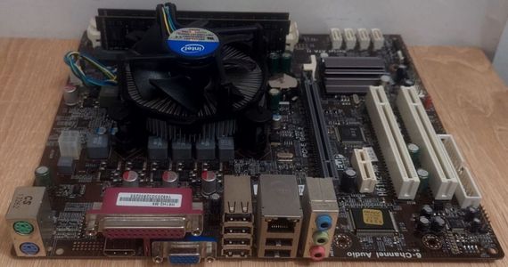 Комплект: Материнская плата ECS Elitegroup H61H2-M16 / LGA1155 / Intel Core i5-2400 (4 ядра по 3.1 - 3.4 GHz) / 16 GB DDR3 / Intel HD Graphics 2000 + Кулер б/у | Зображення 3