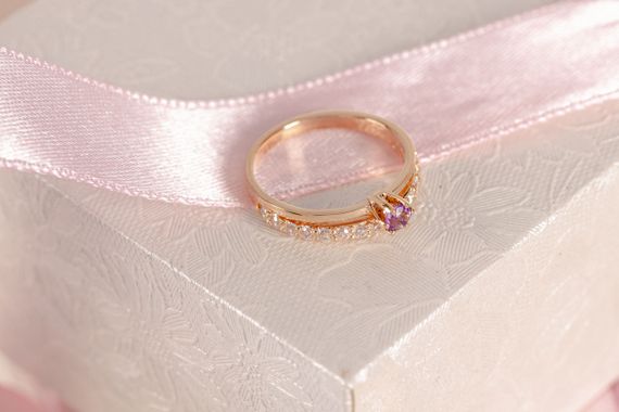 Кольцо из красного золота с аметистом 16 | Зображення 9