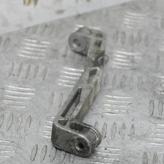 Кронштейн КПП 1.4 TSI Volkswagen Golf VI 2008-2014 Кріплення коробки передач Фольксваген Гольф 6 1K0199359F | Зображення 1