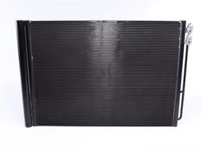 Радіатор кондиціонера BMW 5 F10 F11 6 F12 F13 11-18 AC 567 000S